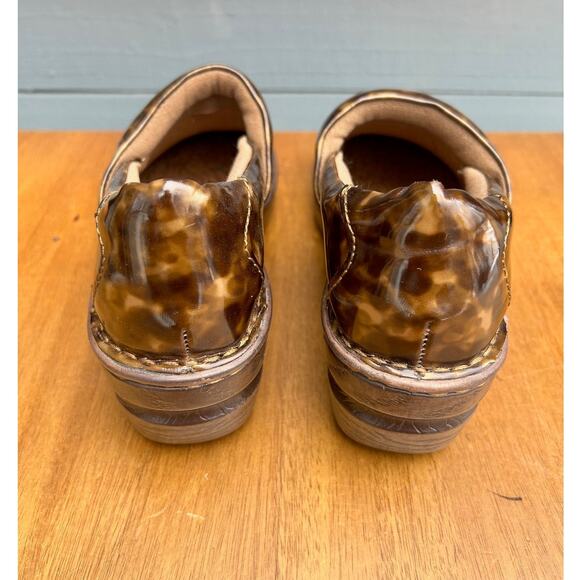 b.o.c Born Concepts Tortoise Shell Patent Leather Comfort Clogs Women’s 7 - Picture 2 of 8